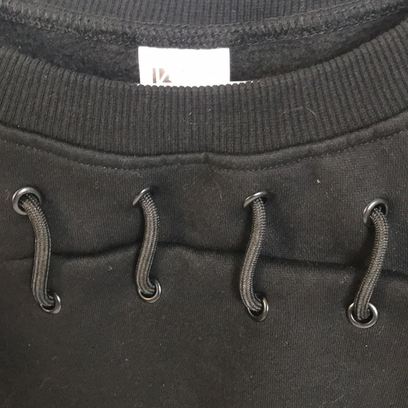 Buff Bunny Black Catalyst Cropped Sweatshirt - Picture 6 of 6